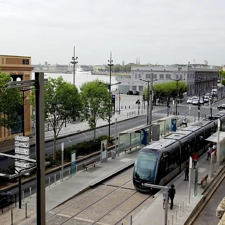 Daire With View To The Garonne *